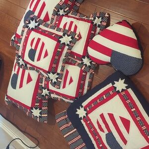 King size USA heart quilt and pillow set